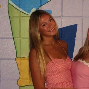 Meet your Posher, Addison